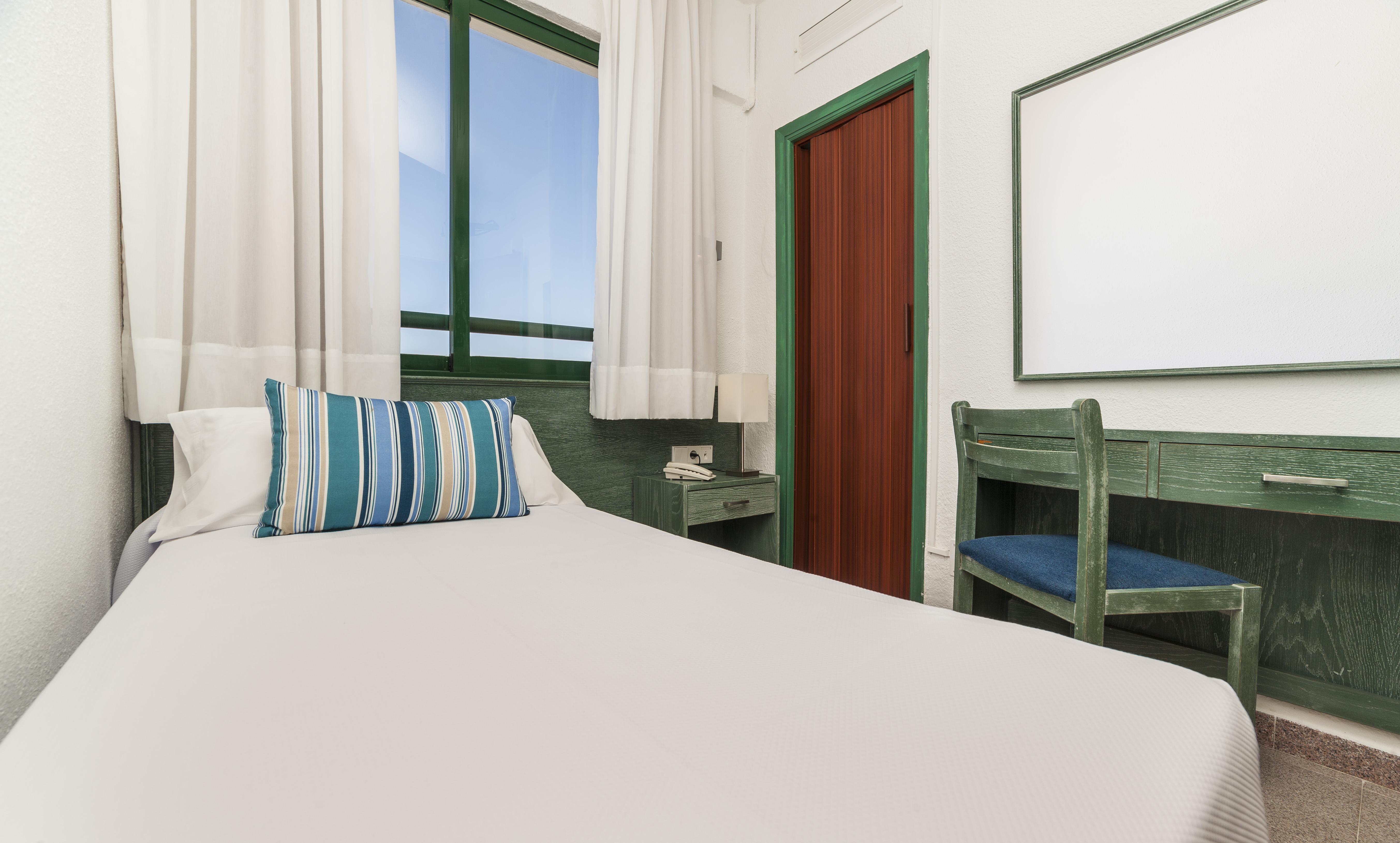 Hotel Globales Cala'N Blanes Cala'N Blanes  Exterior foto