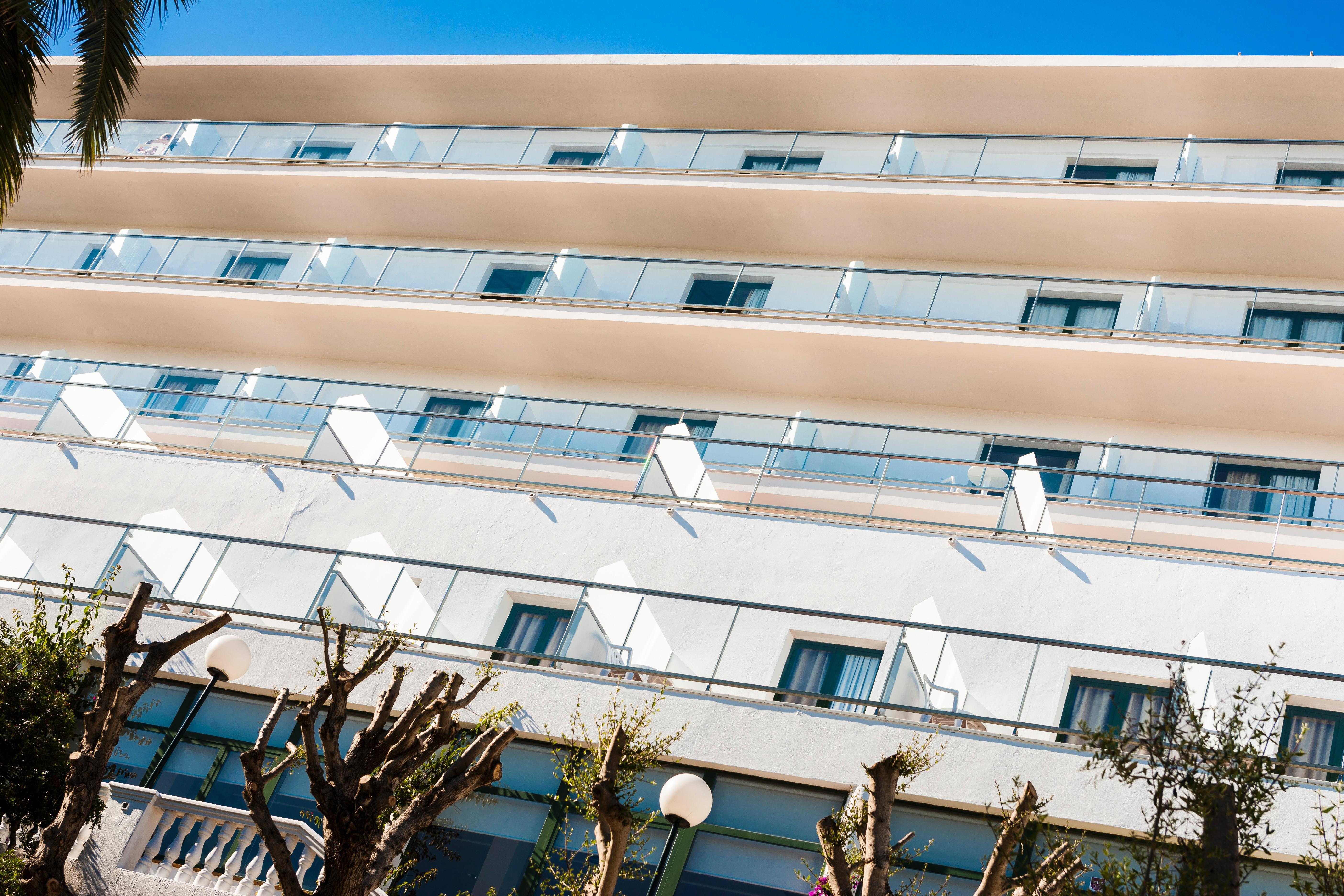 Hotel Globales Cala'N Blanes Cala'N Blanes  Exterior foto